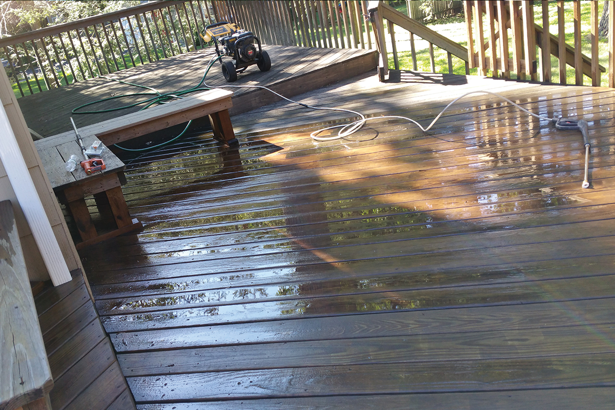 Deck Maintenance Img