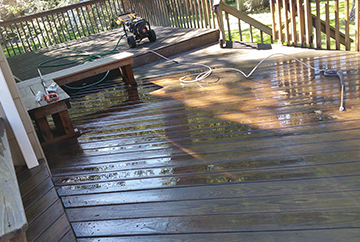 Decks & Fence Pressure Wash & Staining Services