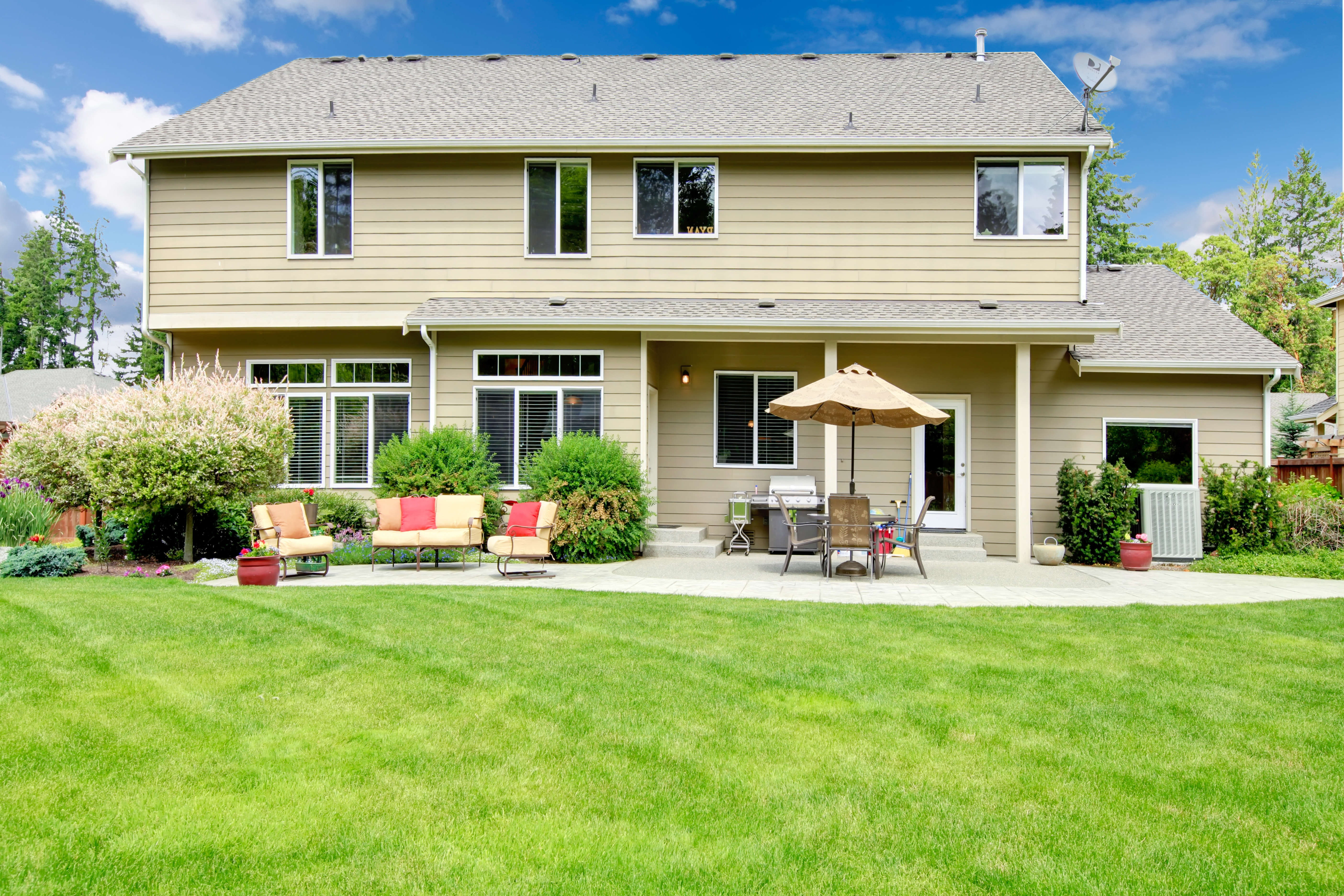 7 Signs Your Home Needs Exterior Painting This Summer
